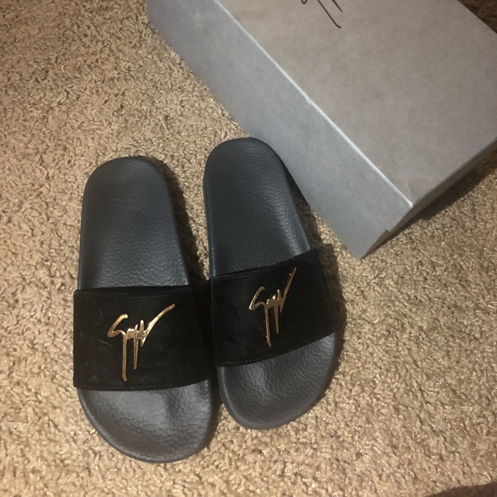 Giuseppe zanotti women’s slides sz 37